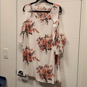 💕3/$40💕Floral Print Shirt, Ruffles NWOT